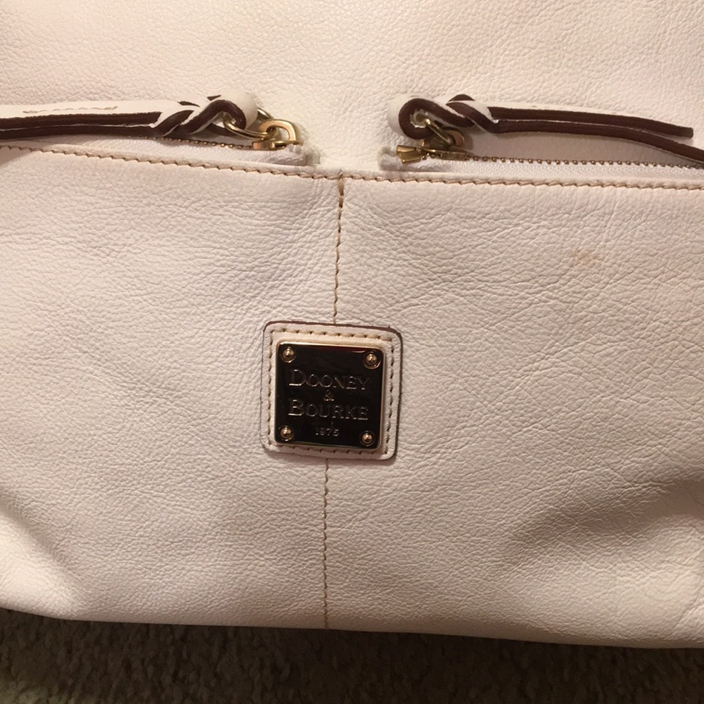 Dooney and Bourke white purse - Picture 3 of 7
